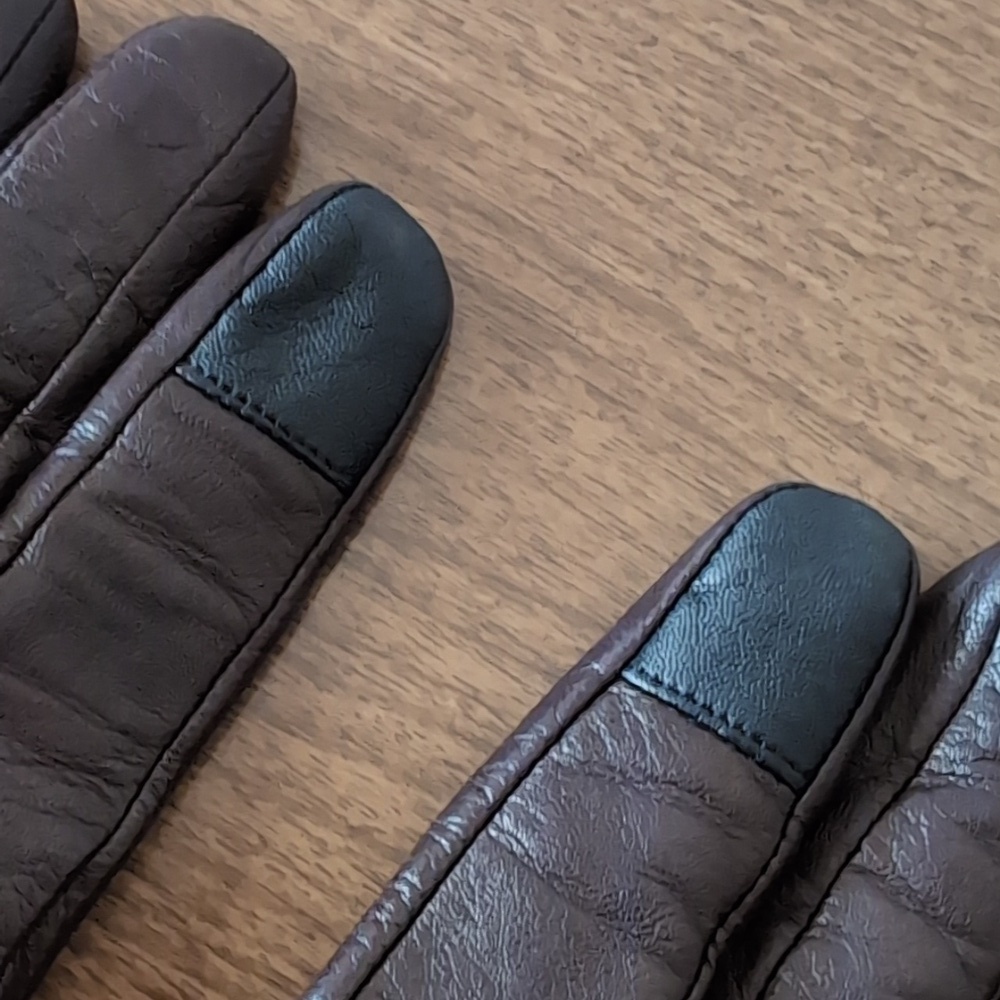 Cole Haan Women's Size Medium Gold Buckle Accent Soft Genuine Leather Gloves - Picture 5 of 10